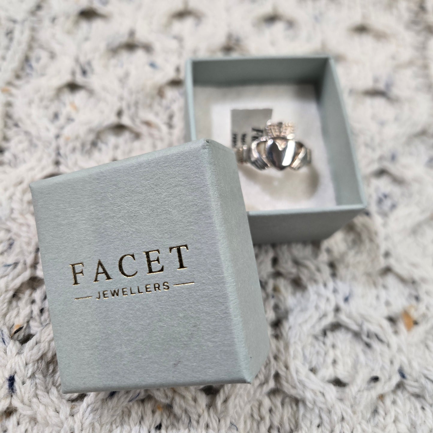 Facet Men's Sterling Silver Claddagh