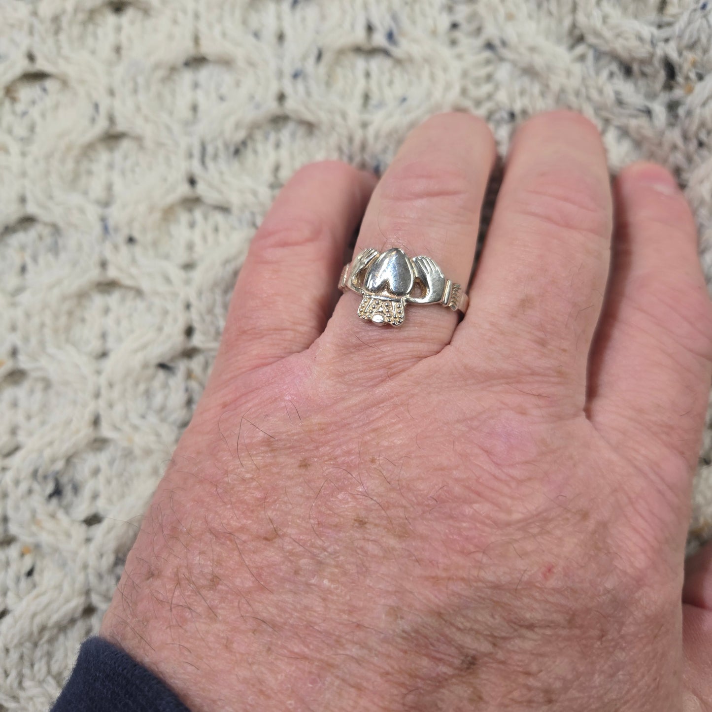 Facet Men's Sterling Silver Claddagh