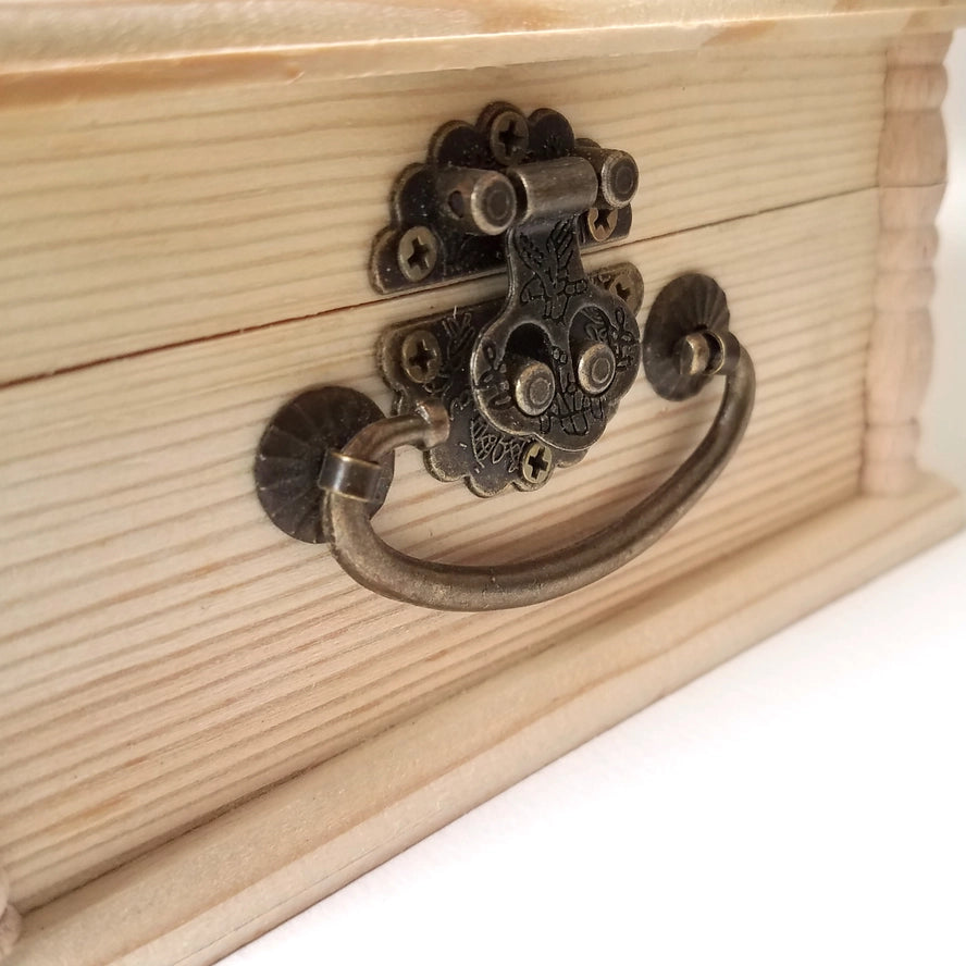 Celtic Latched Box-Tree