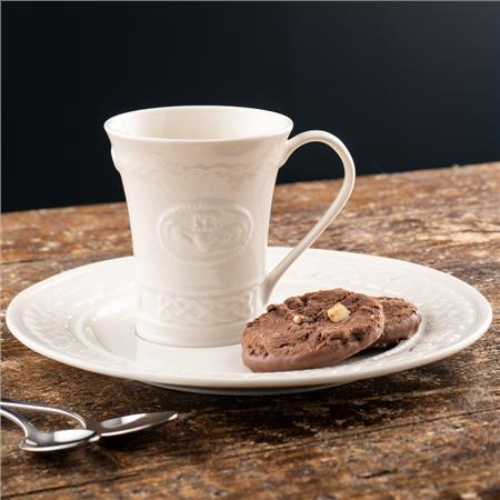 Belleek Classic Claddagh Mug and Tray Set