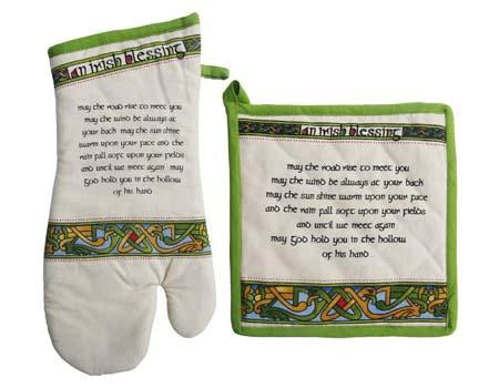 Irish Weave Shamrock Mit & Hold