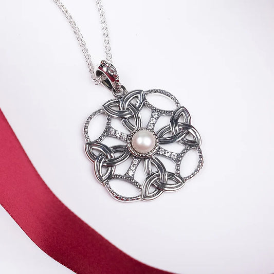 Silver Aphrodite Pendant - Fresh Water Pearl