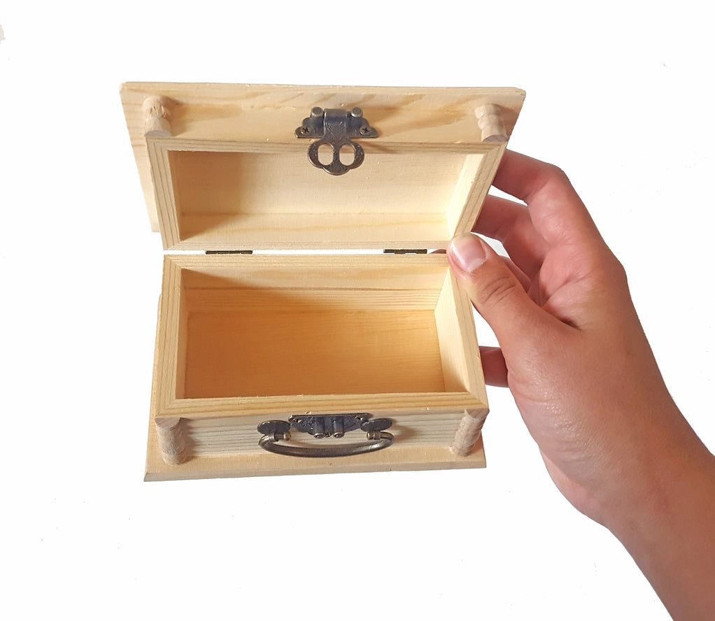 Celtic Latched Box-Tree