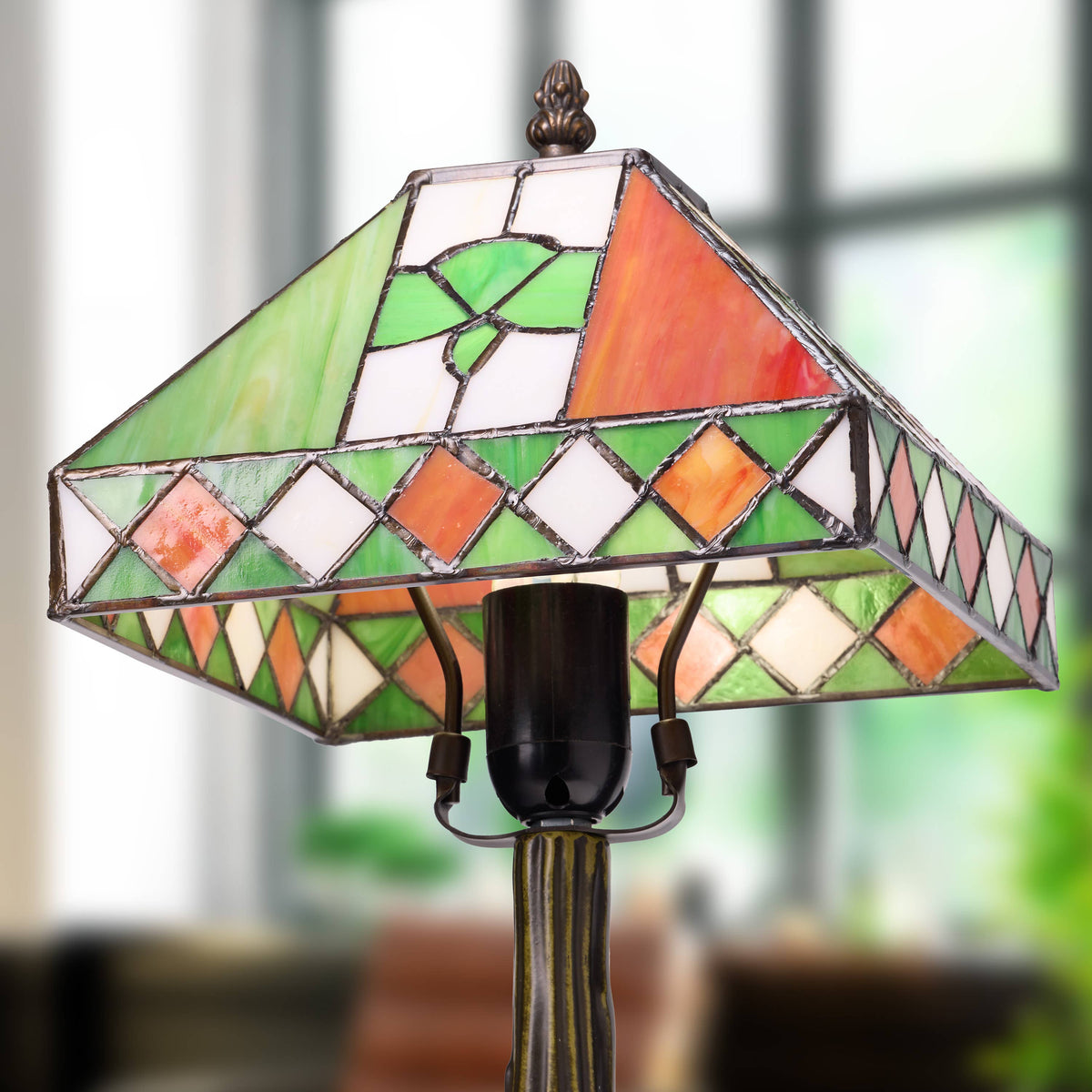 15.5" St. Patrick's Day Stained Glass Table Lamp