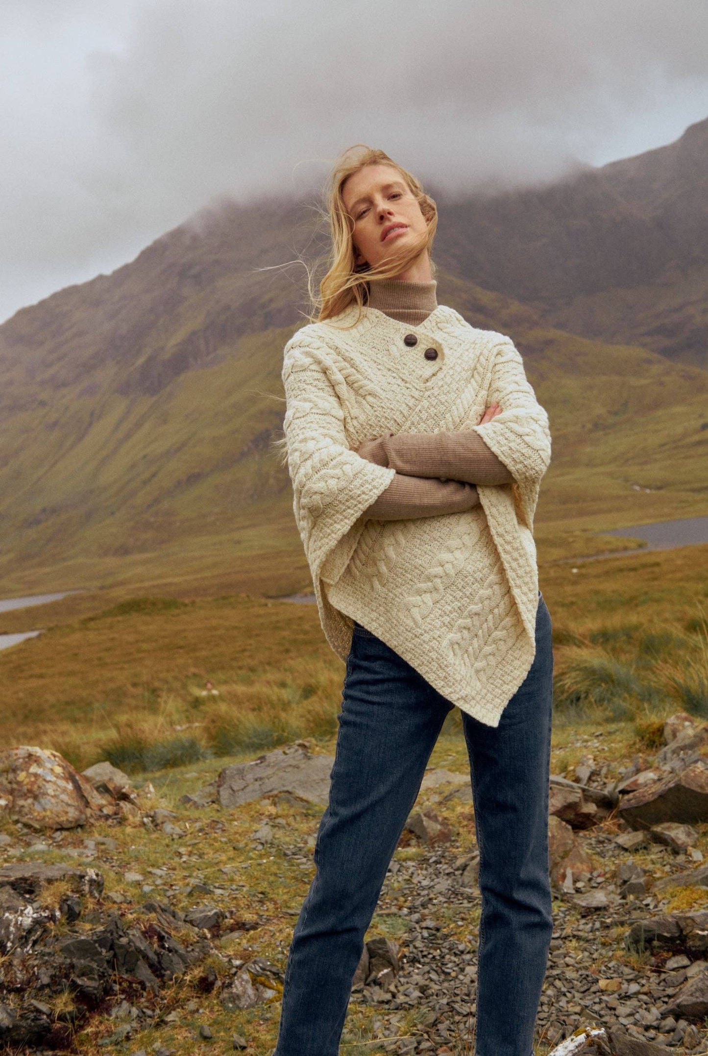 Easkey Ladies Classic Aran Button Poncho - Cream