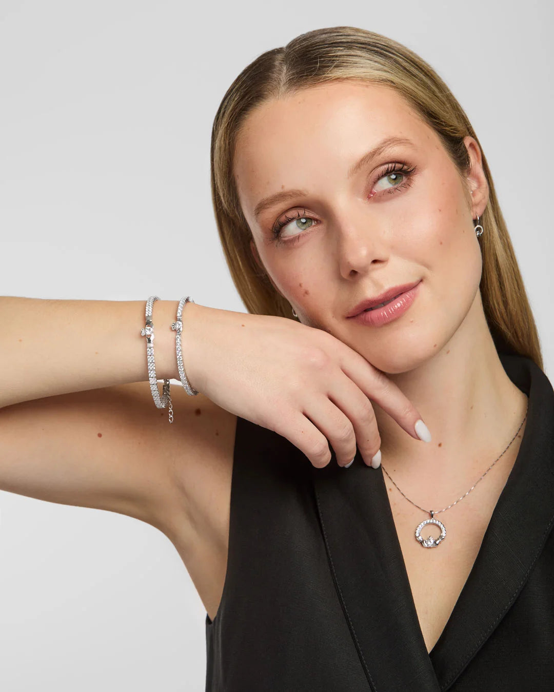 Solvar Silver Multi Cz Set Claddagh Tennis Bracelet