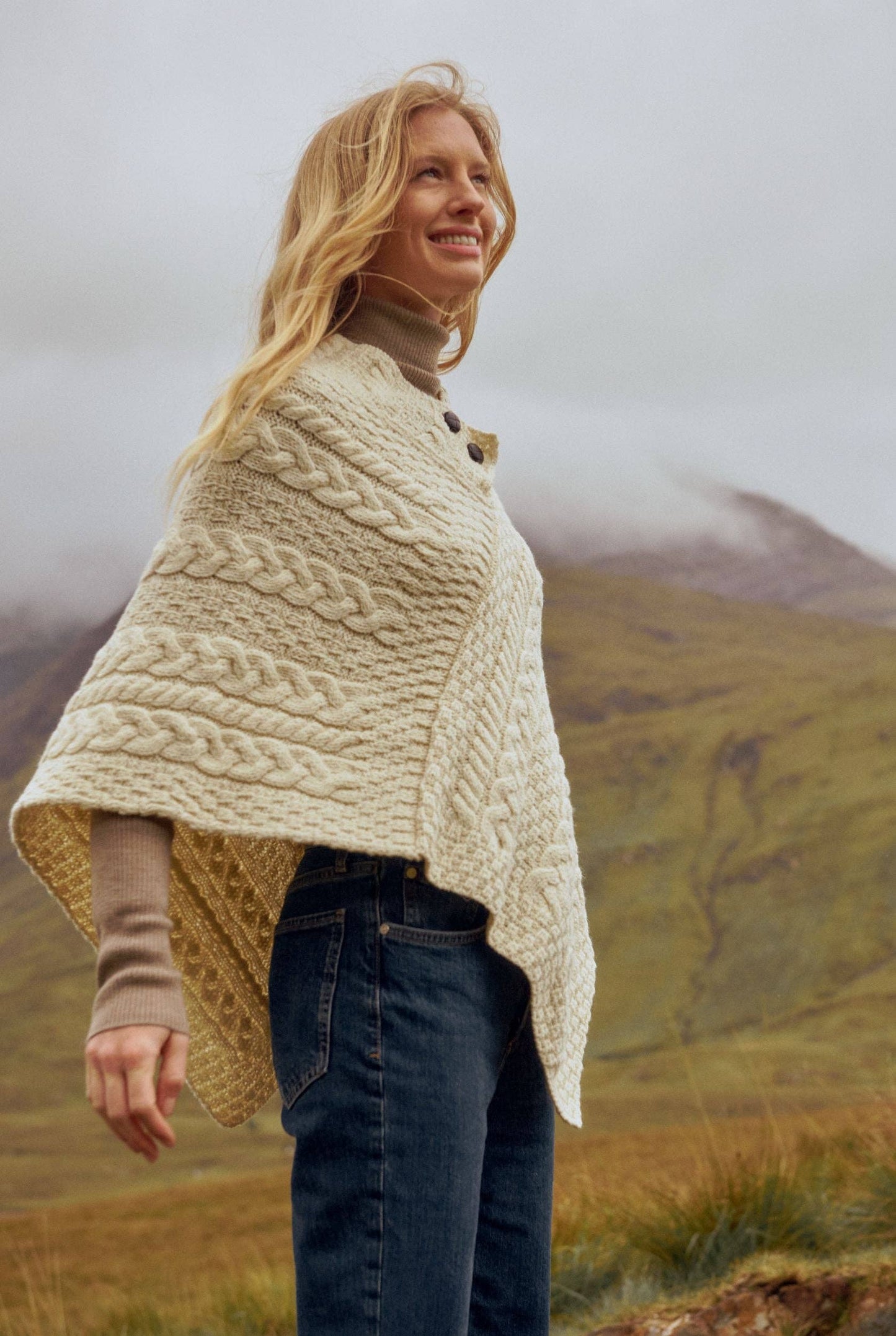 Easkey Ladies Classic Aran Button Poncho - Cream