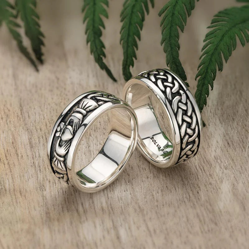 Gents Oxidised Silver Claddagh Band