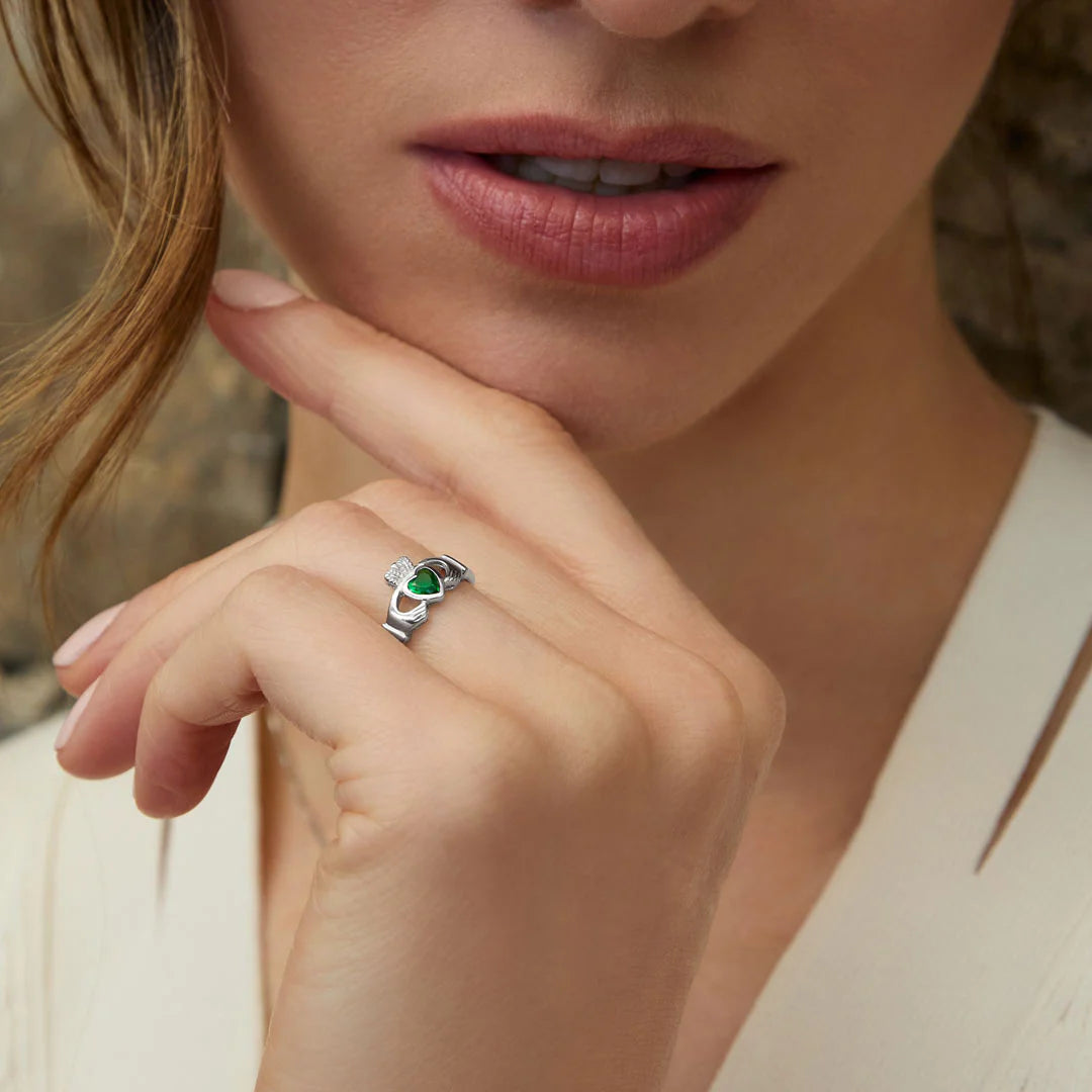 Silver Emerald CZ Shoulders Claddagh Ring